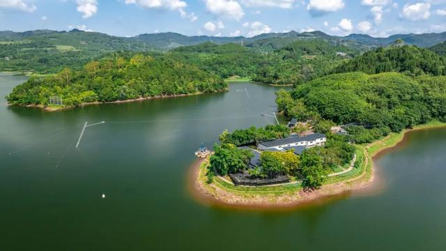 林湖岛间露营烧烤野趣又好玩！开元棋牌成都出发最快05h山(图12)