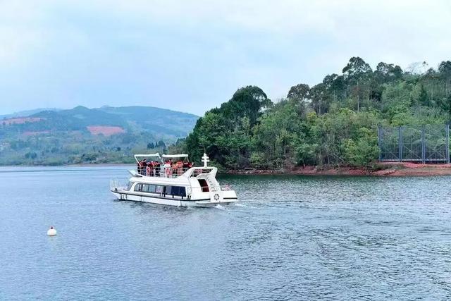 林湖岛间露营烧烤野趣又好玩！开元棋牌成都出发最快05h山(图23)