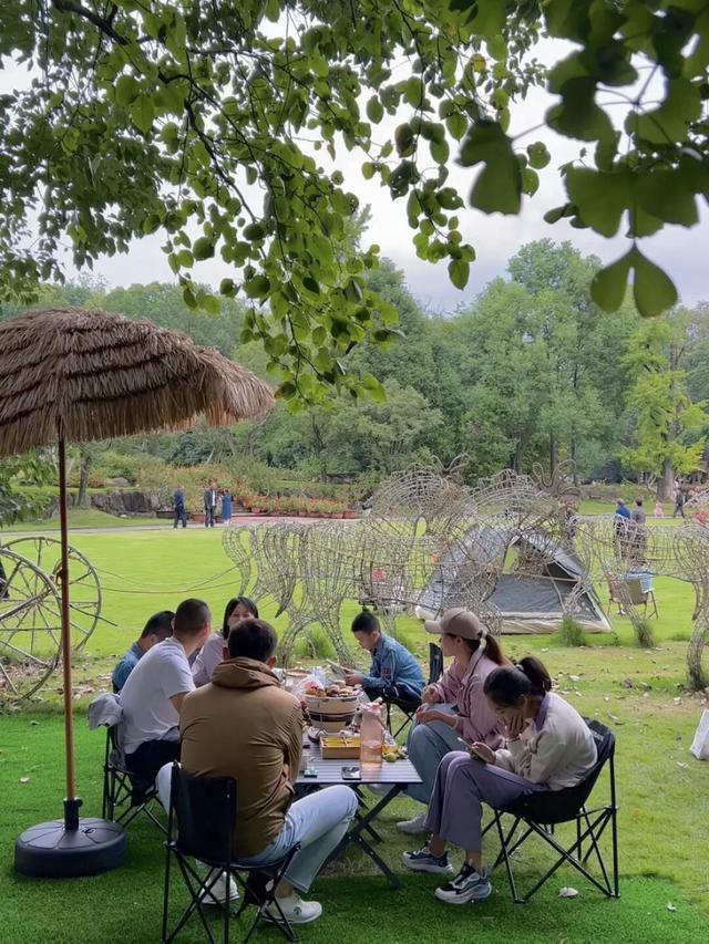 林湖岛间露营烧烤野趣又好玩！开元棋牌成都出发最快05h山(图27)